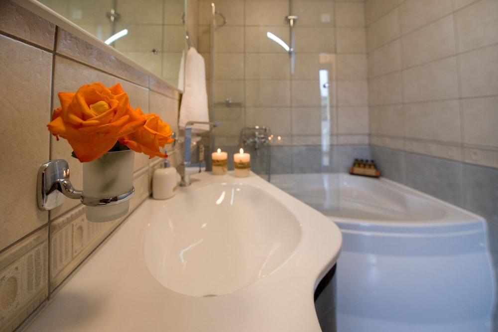 Casa Leone Suites Stalós Eksteriør billede