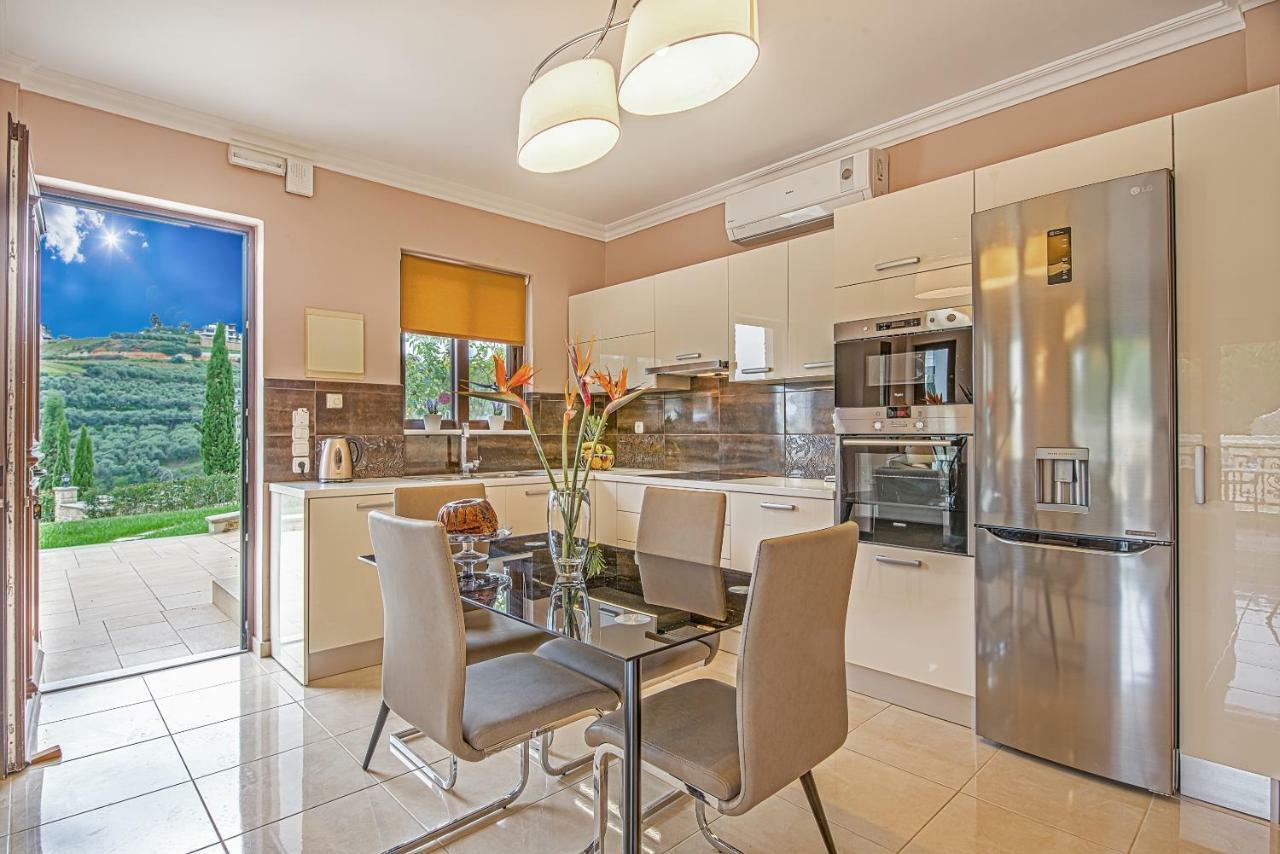 Casa Leone Suites Stalós Eksteriør billede
