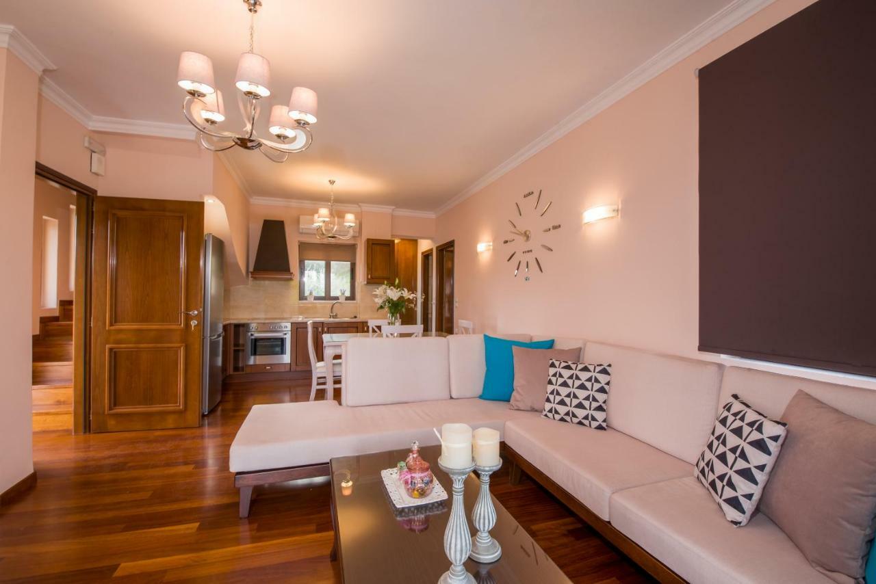 Casa Leone Suites Stalós Eksteriør billede